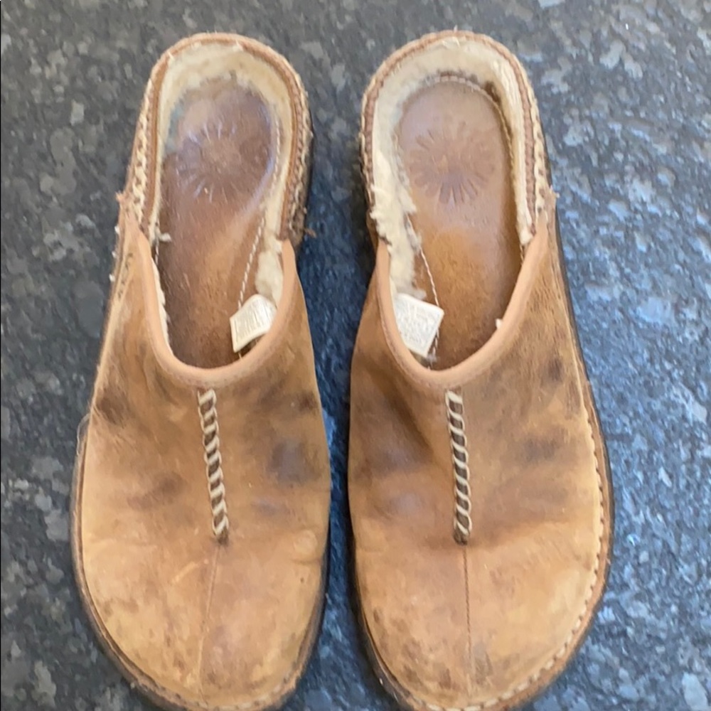 Ugh leather clogs/mules